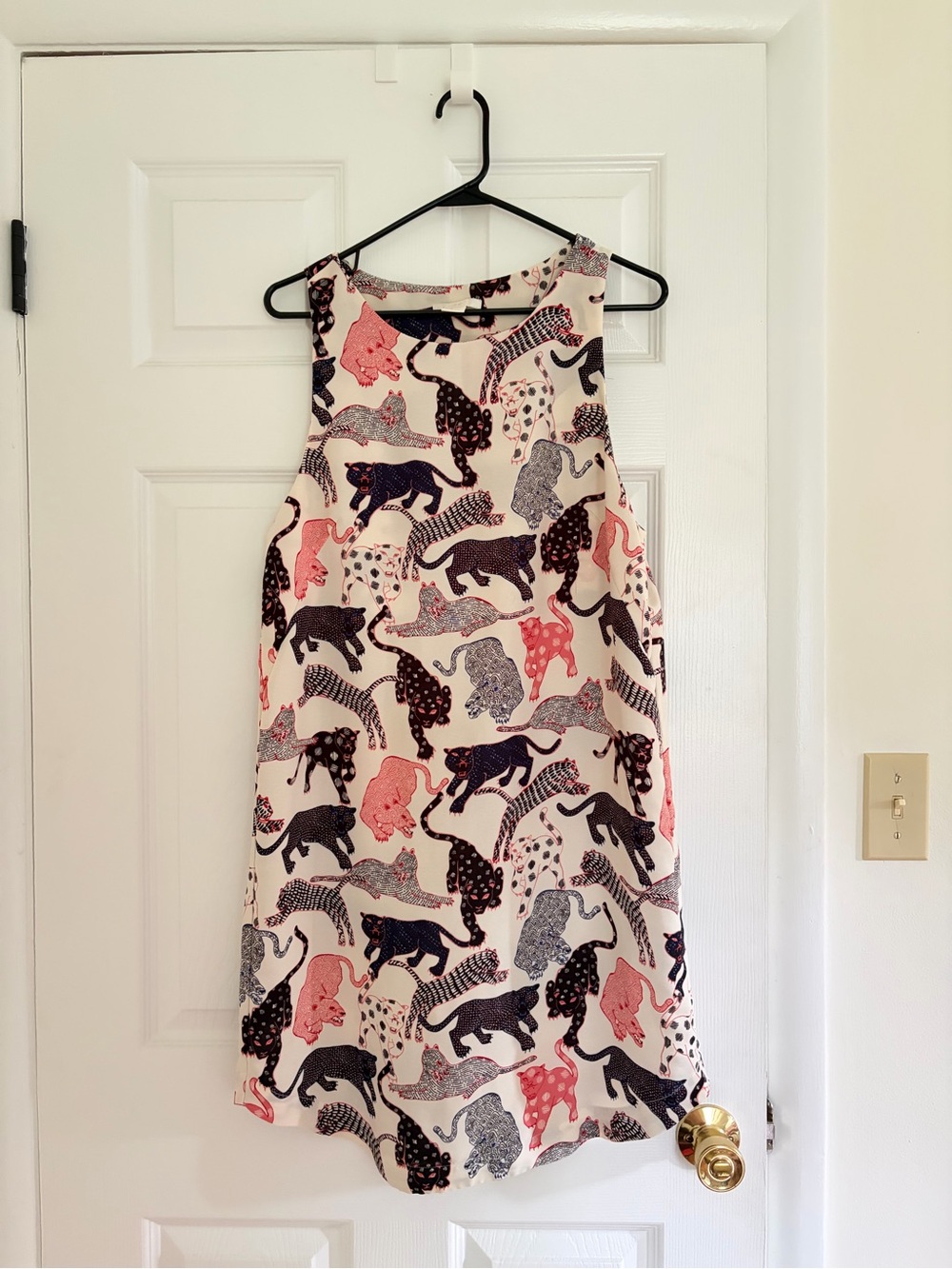 H&M Ivory Big Cats Shift Dress - Picture 2 of 5